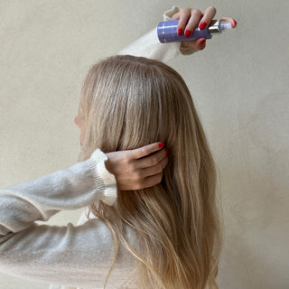 Spray revitalisant tonifiant sans rinçage Totally Blonde Violet